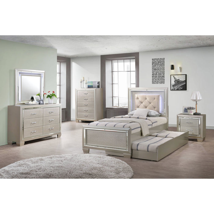 Platinum - Youth Platform With Trundle Bedroom Set