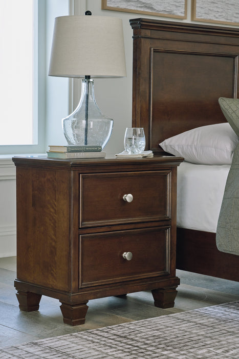 Danabrin Queen Panel Bed with Mirrored Dresser, Chest and Nightstand