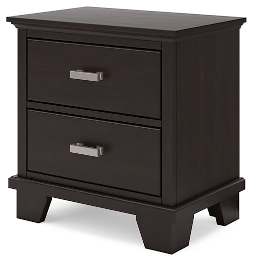 Covetown Full Panel Bed with Mirrored Dresser and Nightstand